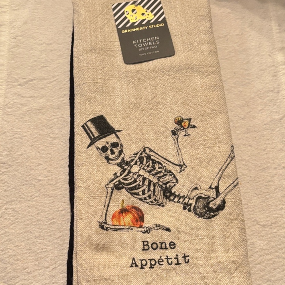 Bone Appetit Kitchen Towel - Cream & Black